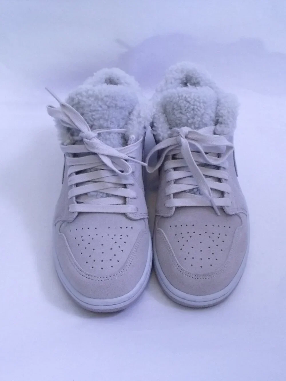 Air Jordan 1 Low SE Sherpa Fleece Gray Sneakers